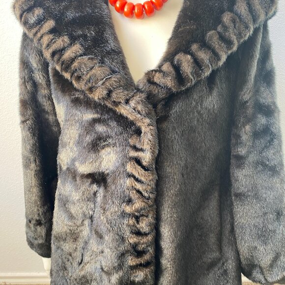 Jones New York Women’s Full Length Faux Fur Long Sleeve Pockets hooded Coat Sz M - Picture 3 of 14